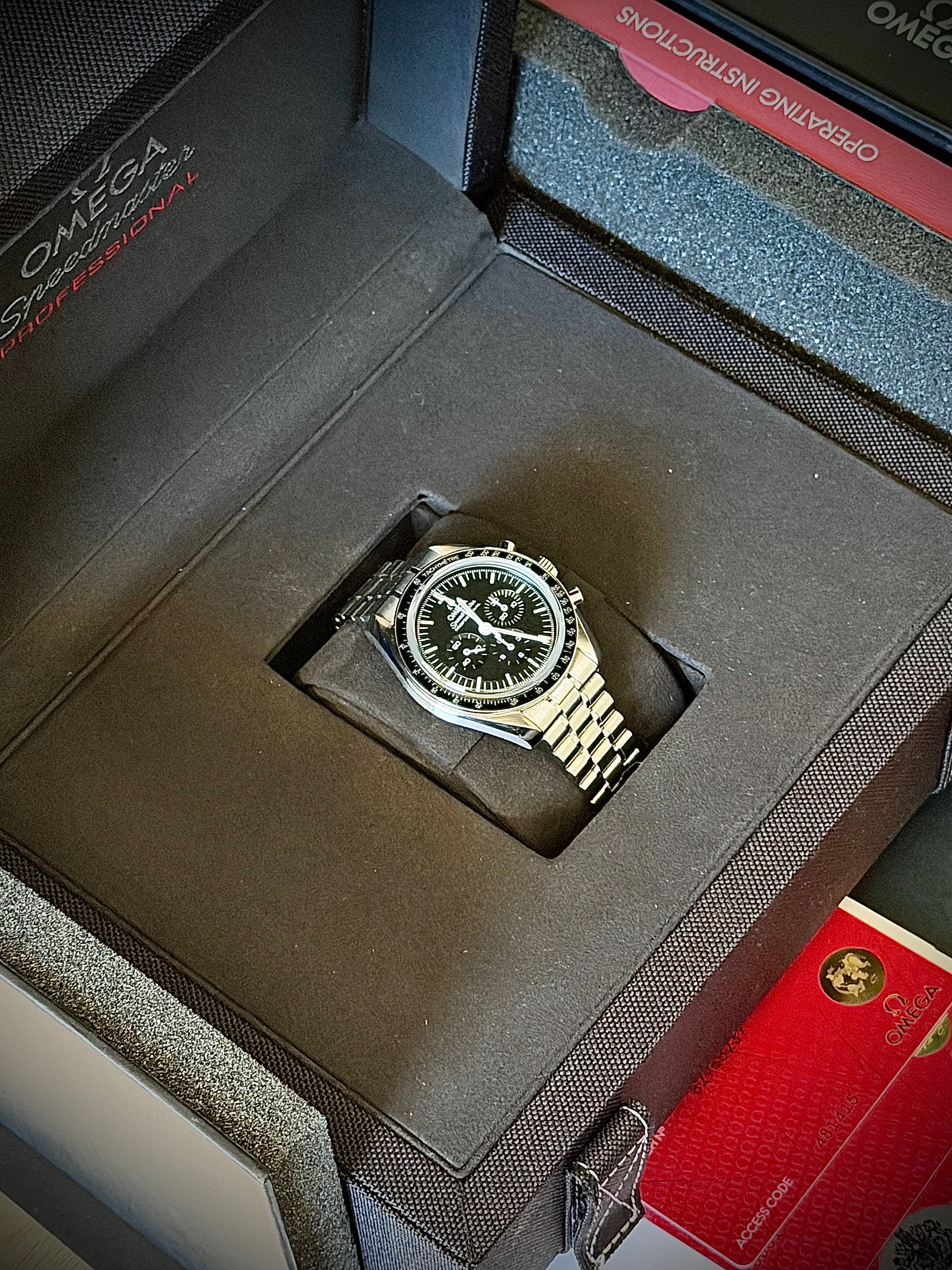 2021 OMEGA SPEEDMASTER PROFESSIONAL, SAPPHIRE SANDWICH , FULL SET, INC GST