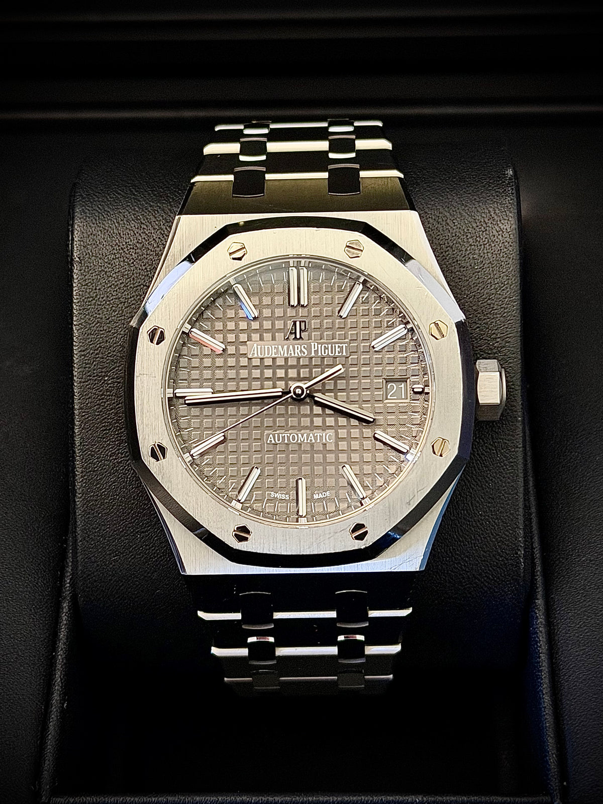 2019 AUDEMARS PIGUET ROYAL OAK 37MM, 15450ST.OO.1256ST.02, GREY DIAL, 2024 SERVICE, BOX & PAPERS, INC GST
