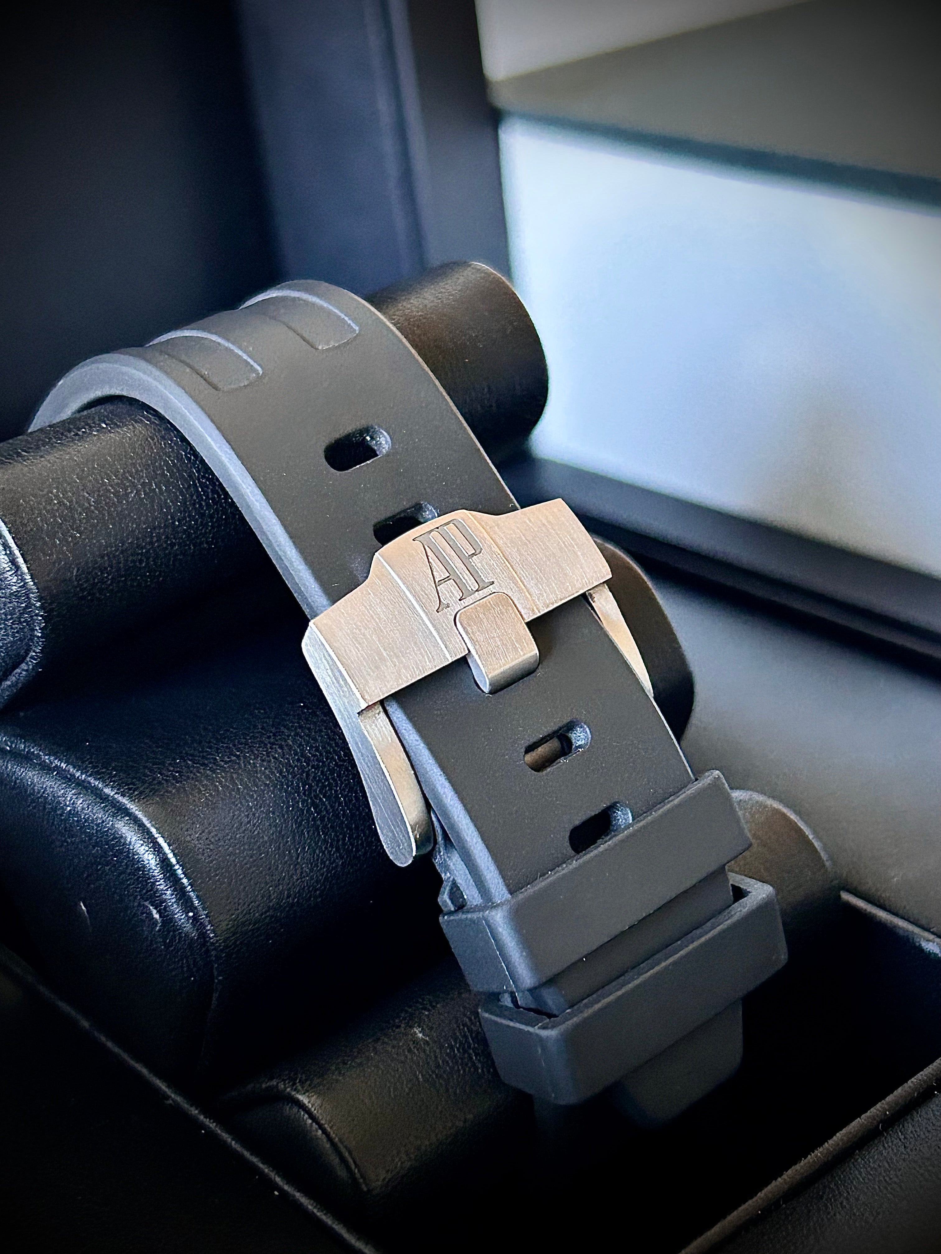 2021 AUDEMARS PIGUET ROYAL OAK OFFSHORE DIVER, 15710ST, BOX AND PAPERS INC GST