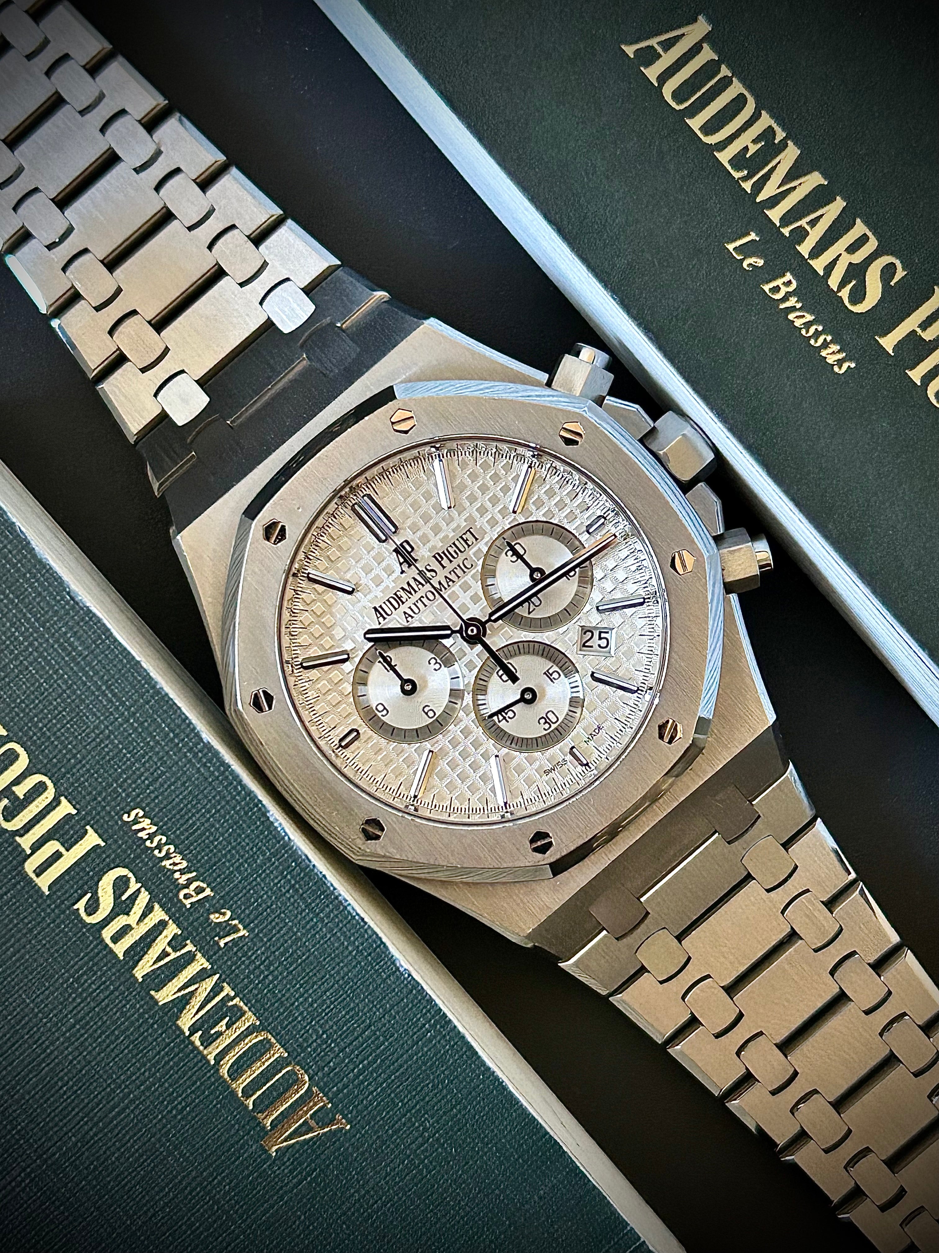 2016 AUDEMARS PIGUET ROYAL OAK CHRONOGRAPH, FULL SET, INC GST