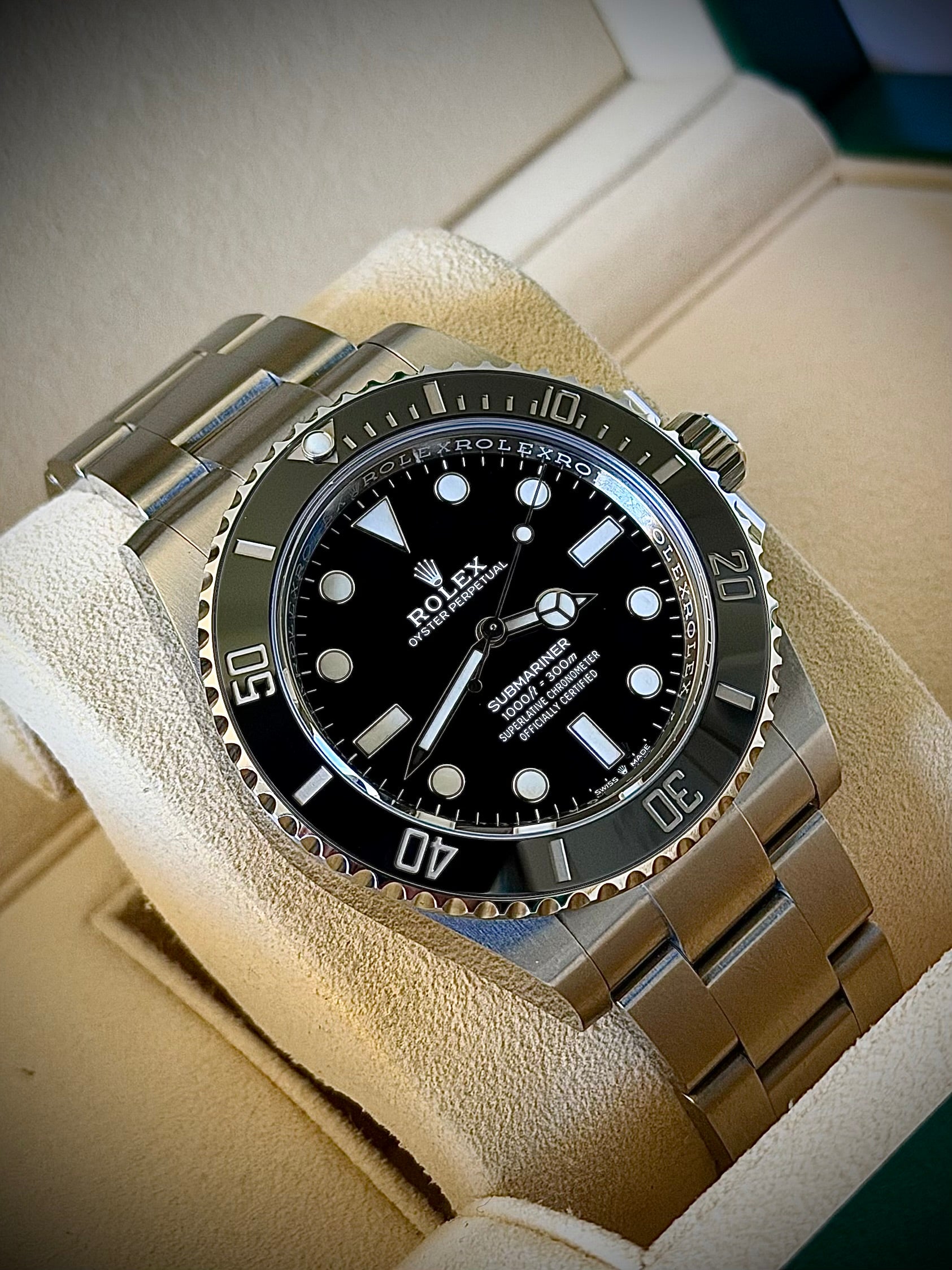 2024 ROLEX SUBMARINER, 124060, NO DATE, FULL SET, NEAR MINT, INC GST