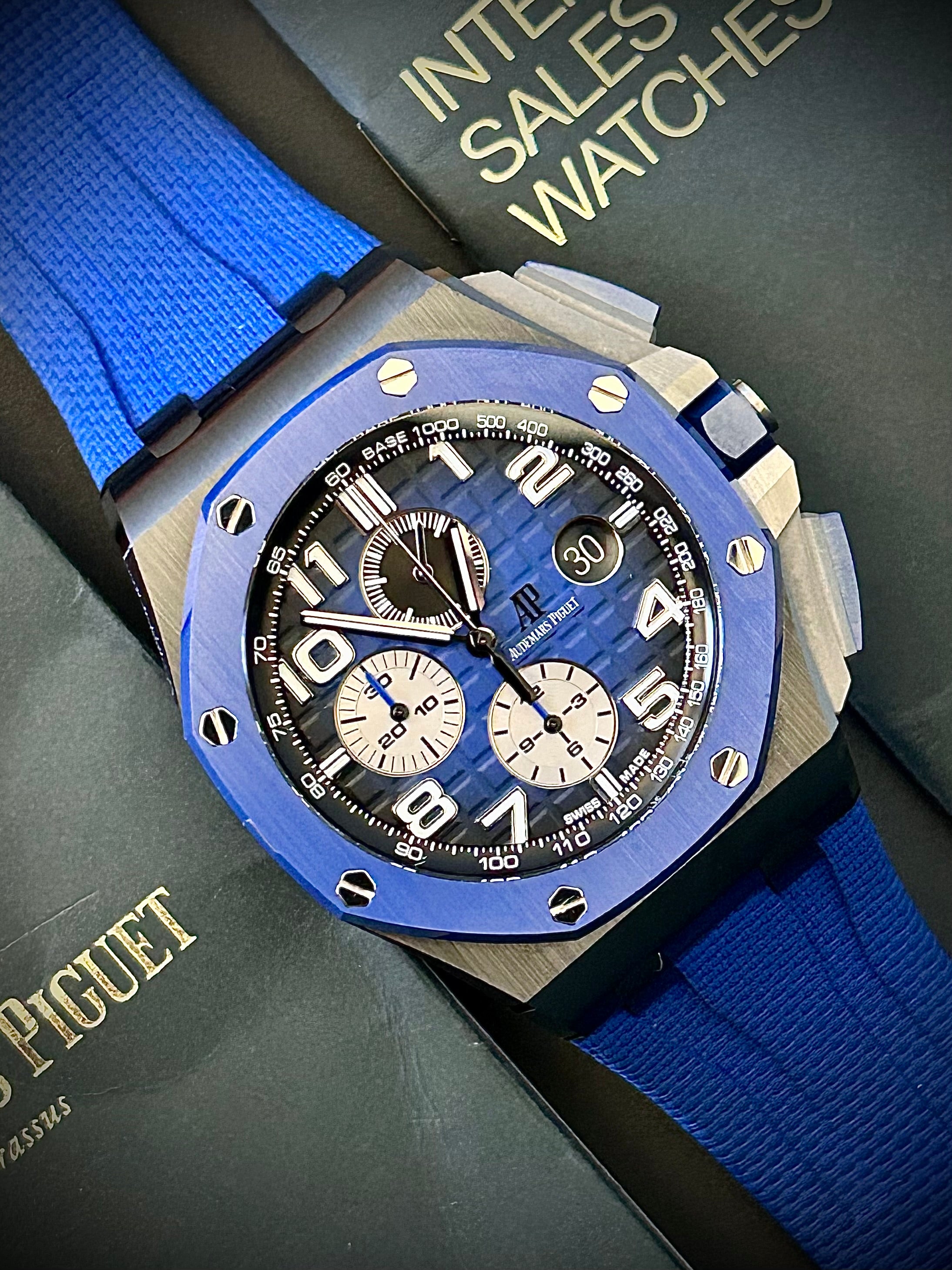 2020 AUDEMARS PIGUET ROYAL OAK OFFSHORE CHRONOGRAPH, BLUE DIAL, FULL SET, INC GST