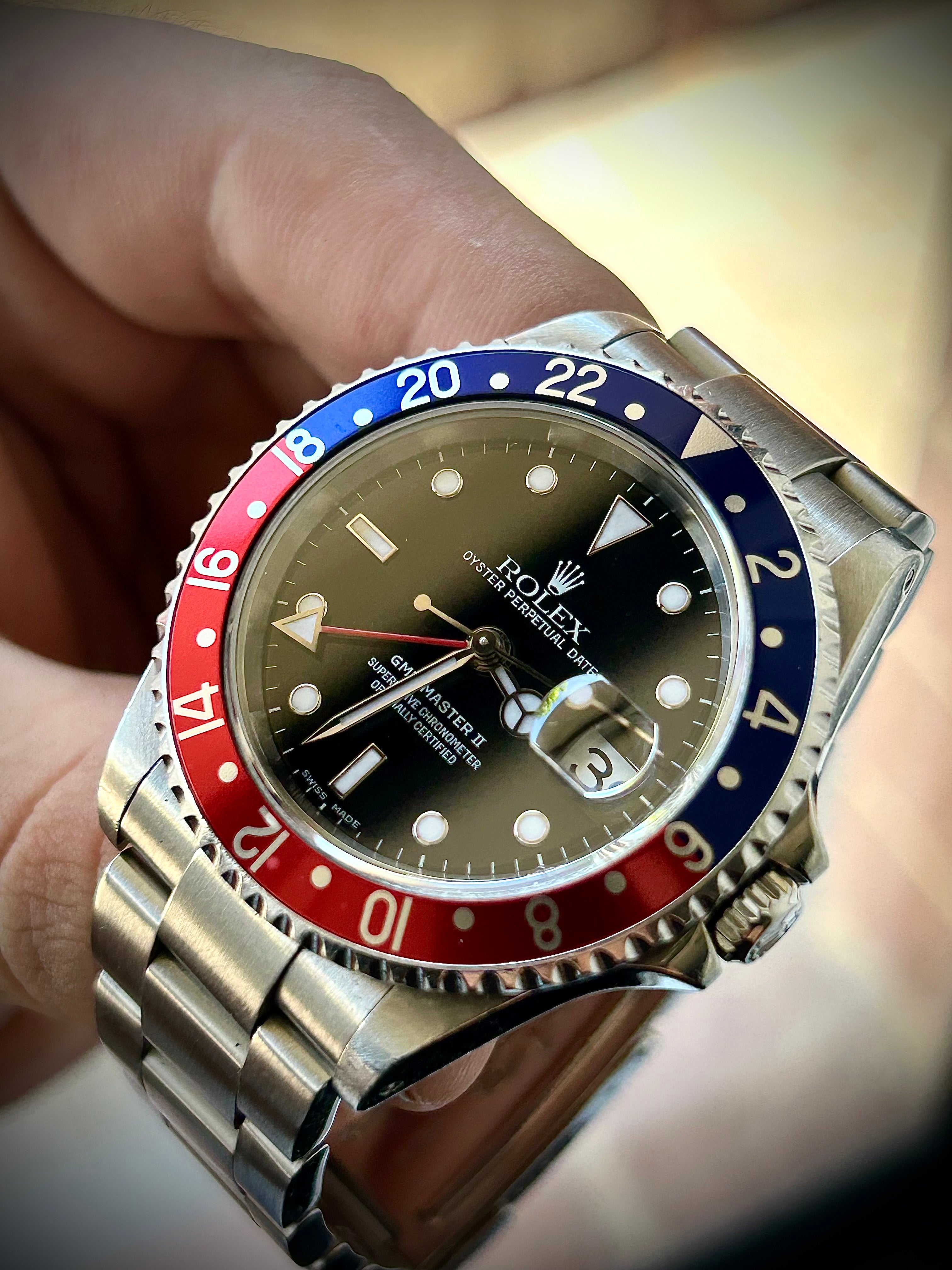 2002 ROLEX GMT MASTER II, PEPSI, 16710, BOX AND BOOKLETS, INC GST