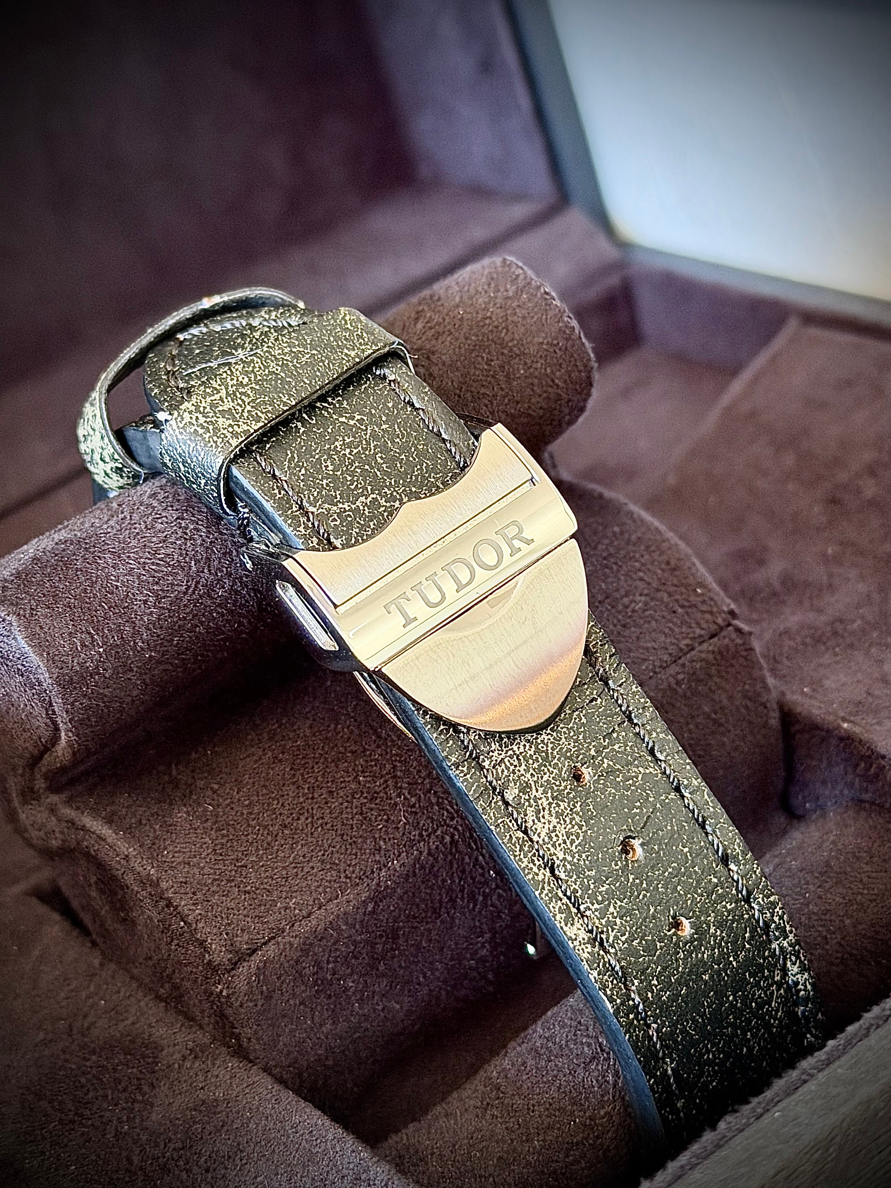 2024 TUDOR BLACK BAY HERITAGE 41 BLACK, FULL SET, ON LEATHER, INC GST