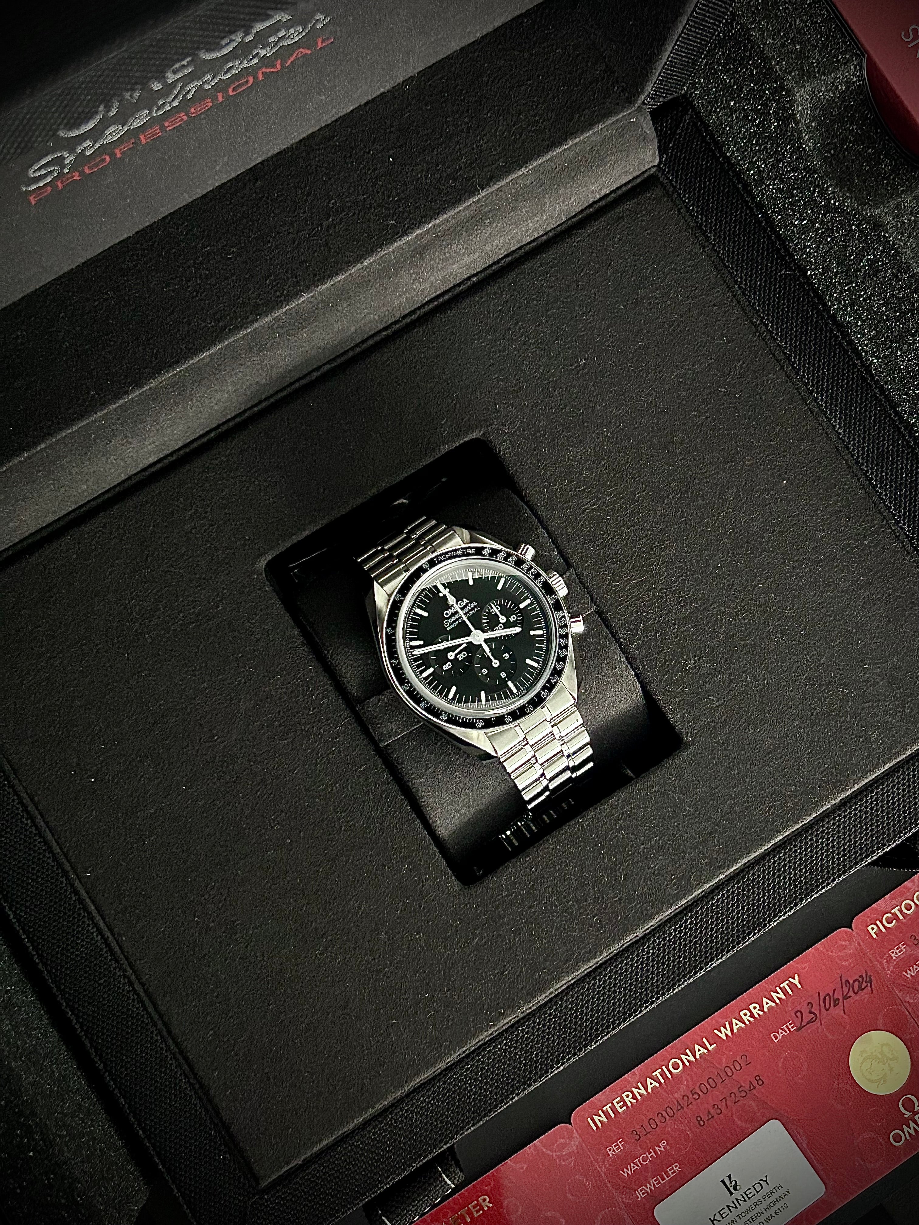 2024 OMEGA SPEEDMASTER SAPPHIRE SANDWICH, FULL SET, INC GST