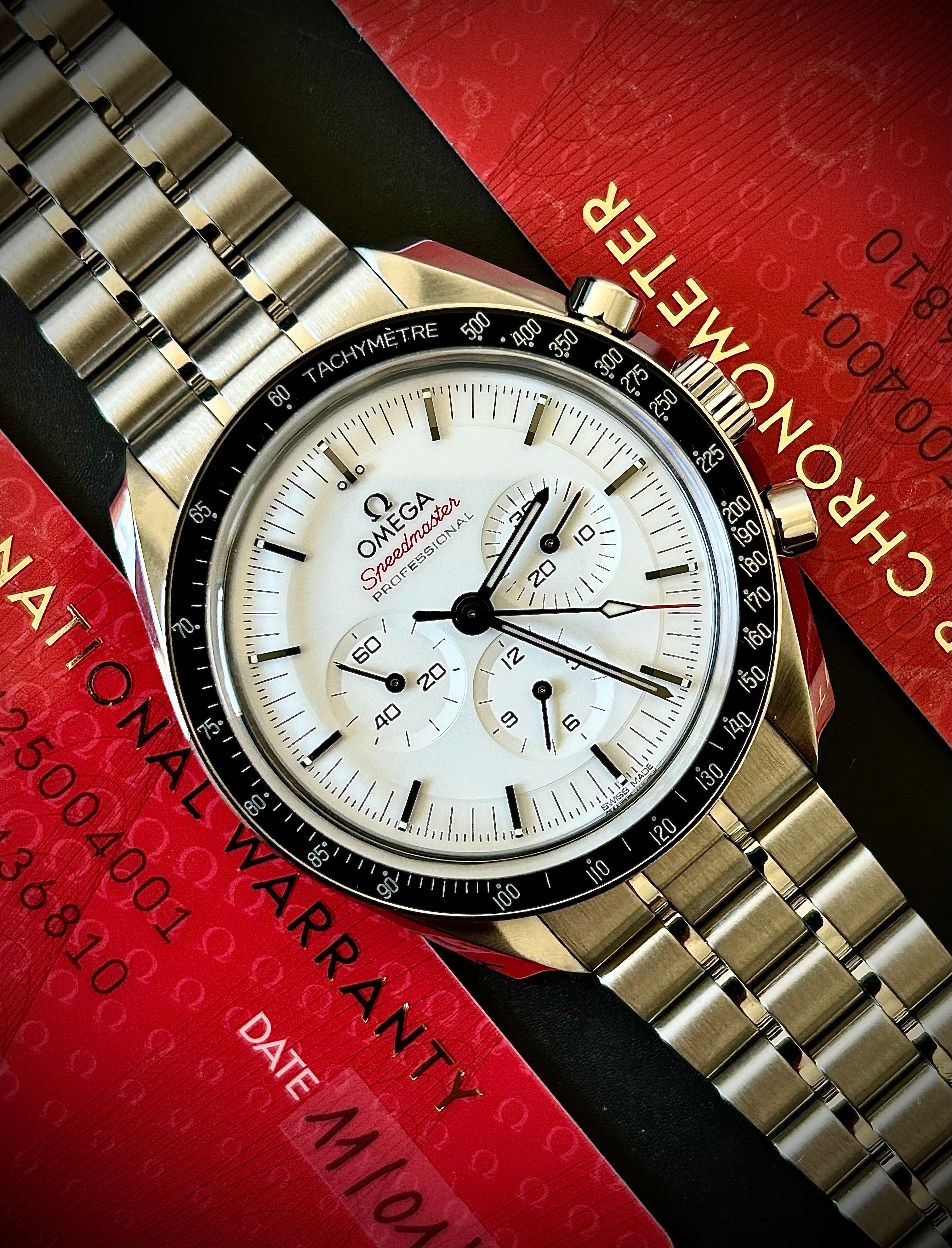 2025 OMEGA SPEEDMASTER WHITE DIAL, FULL SET, INC GST