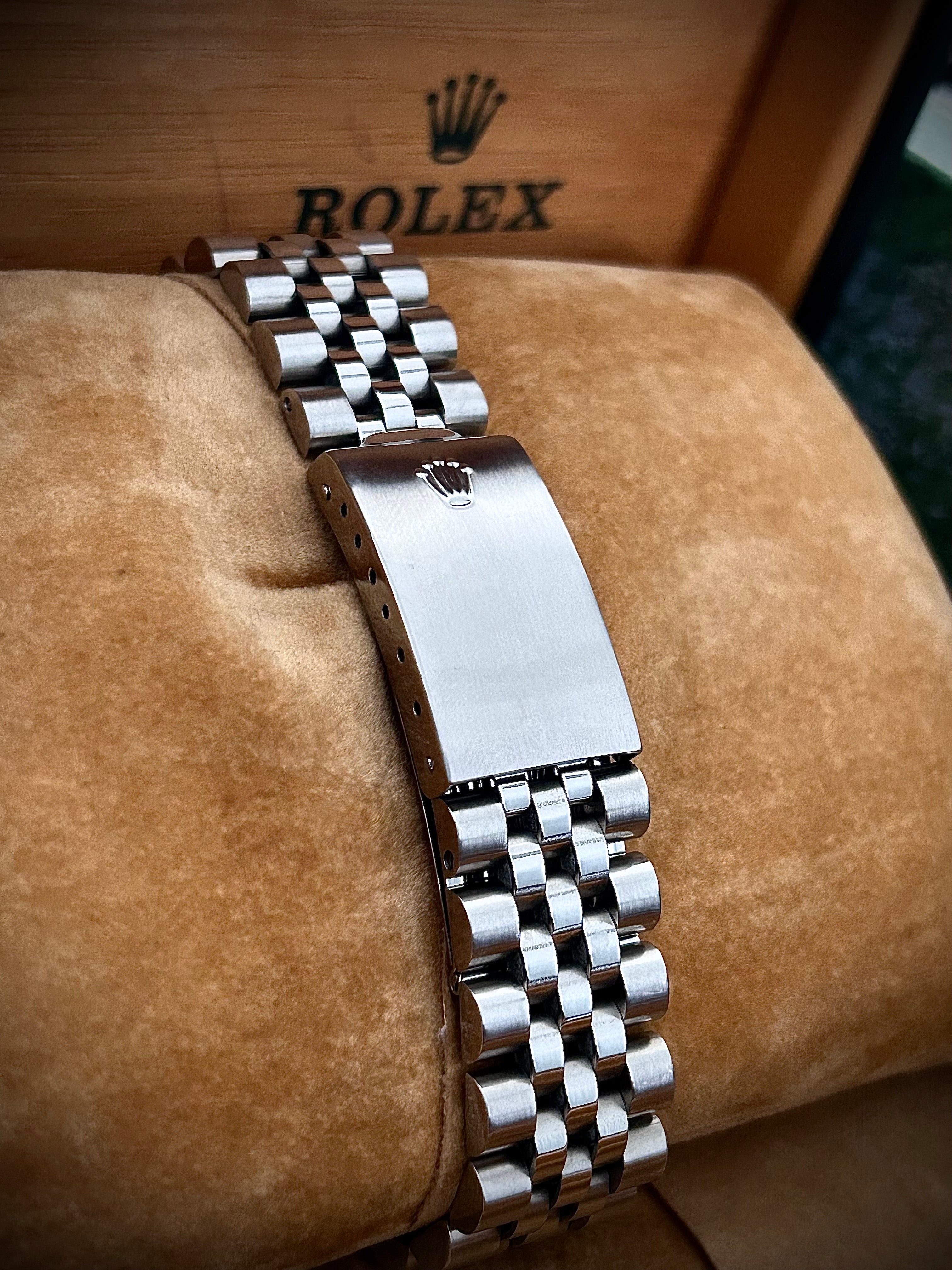 1970s ROLEX DATEJUST 36 “No Lume Pie Pan”, 1601, WATCH AND BOX