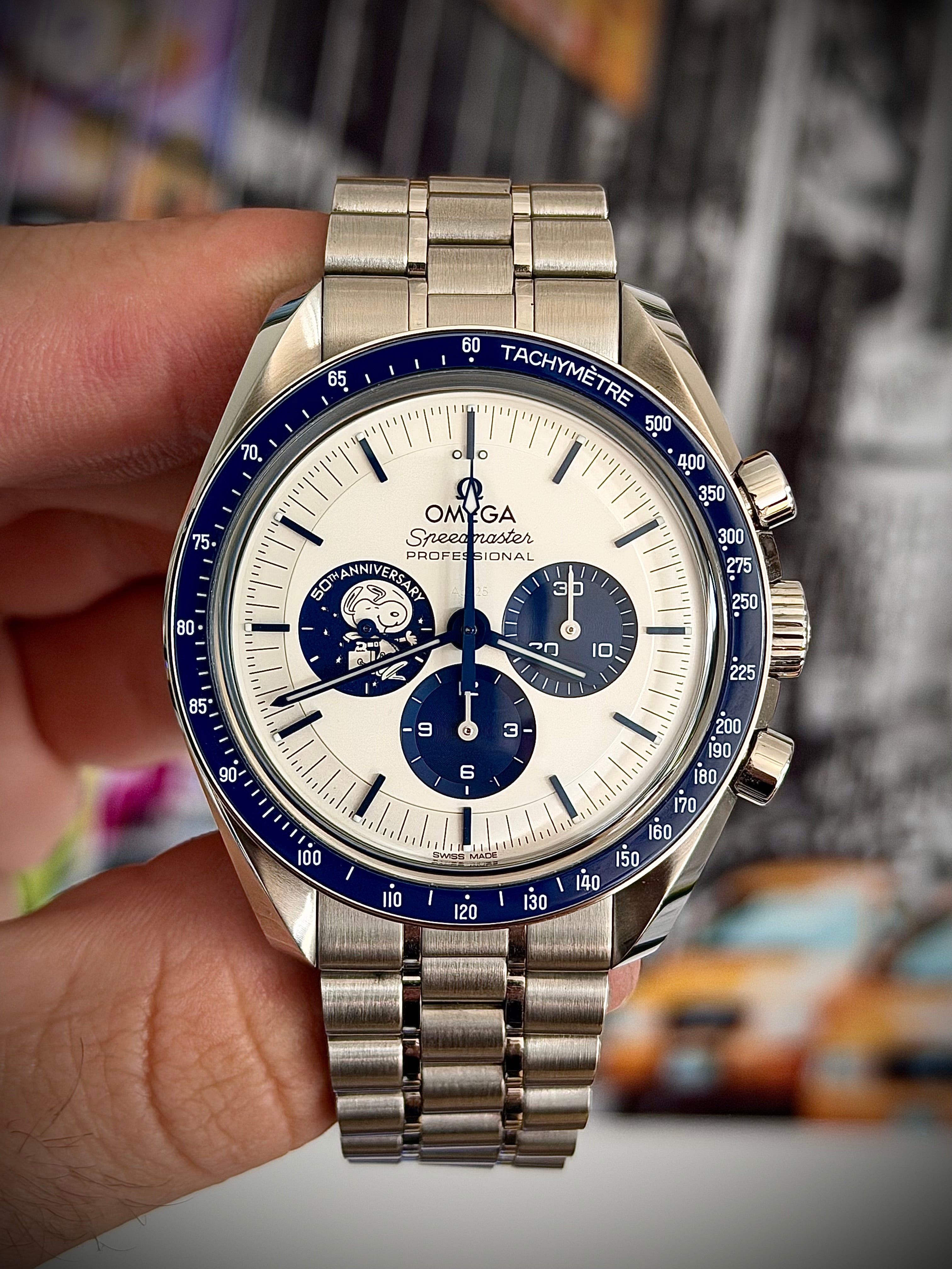 2024 OMEGA SPEEDMASTER SILVER SNOOPY ON BRACELET, FULL SET, INC GST