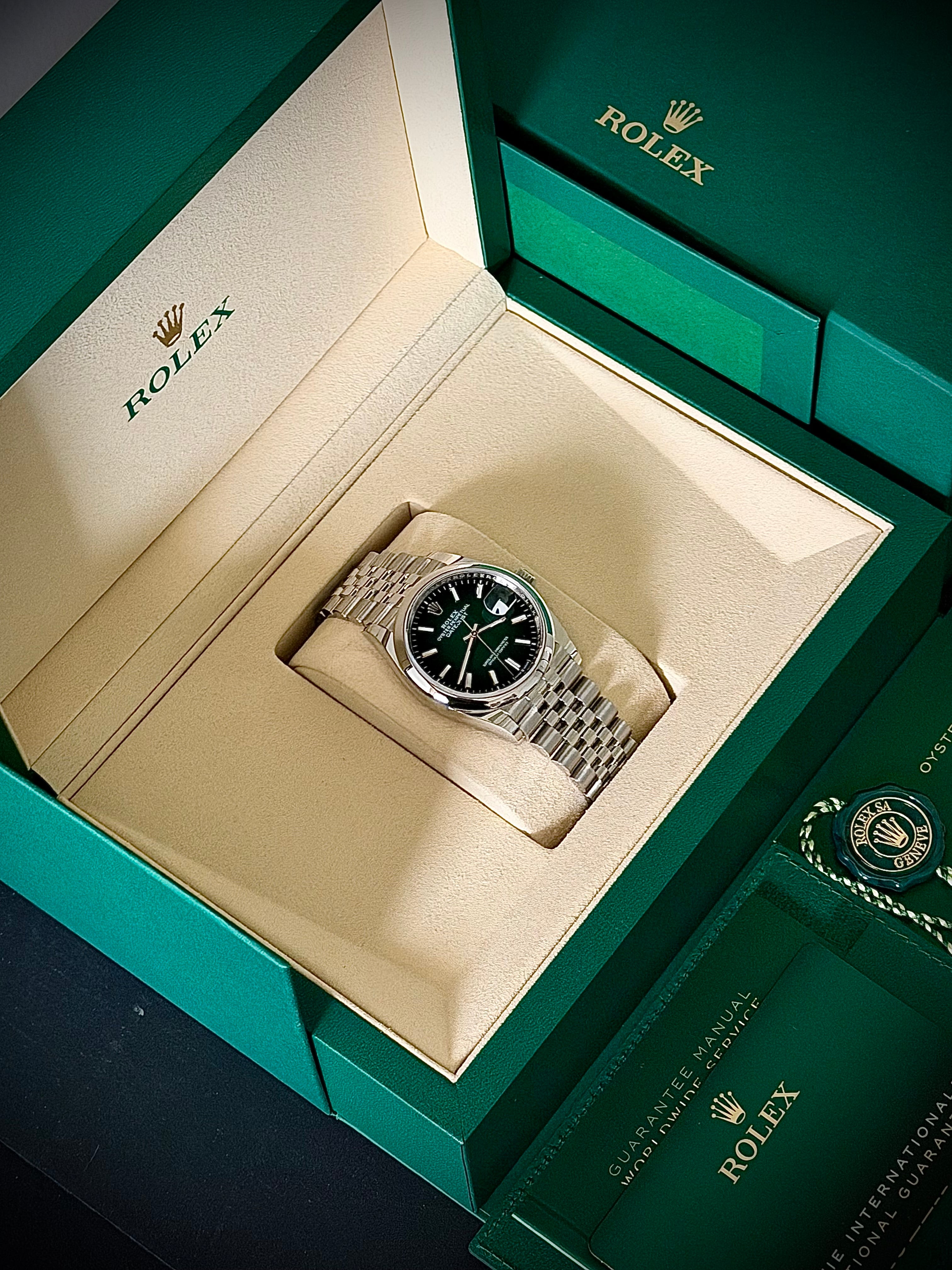 2026 ROLEX DATEJUST 36, 126200, GREEN OMBRÉ DIAL, SMOOTH BEZEL, JUBILEE BRACELET, AS NEW, FULL SET, INC GST