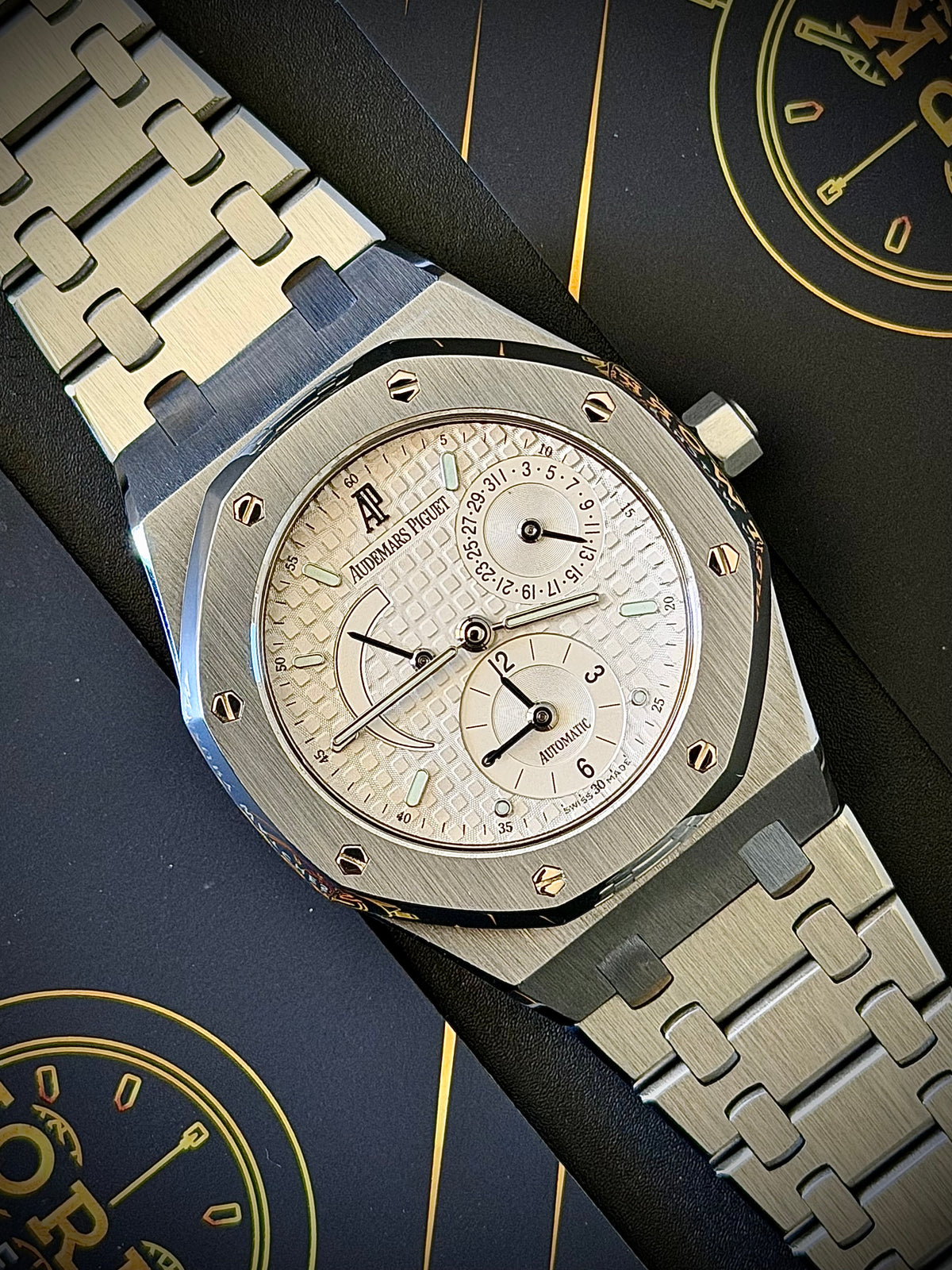 2004 AUDEMARS PIGUET ROYAL OAK DUAL TIME, 25730ST, WHITE DIAL, WATCH & BOX, NEAR MINT, INC GST