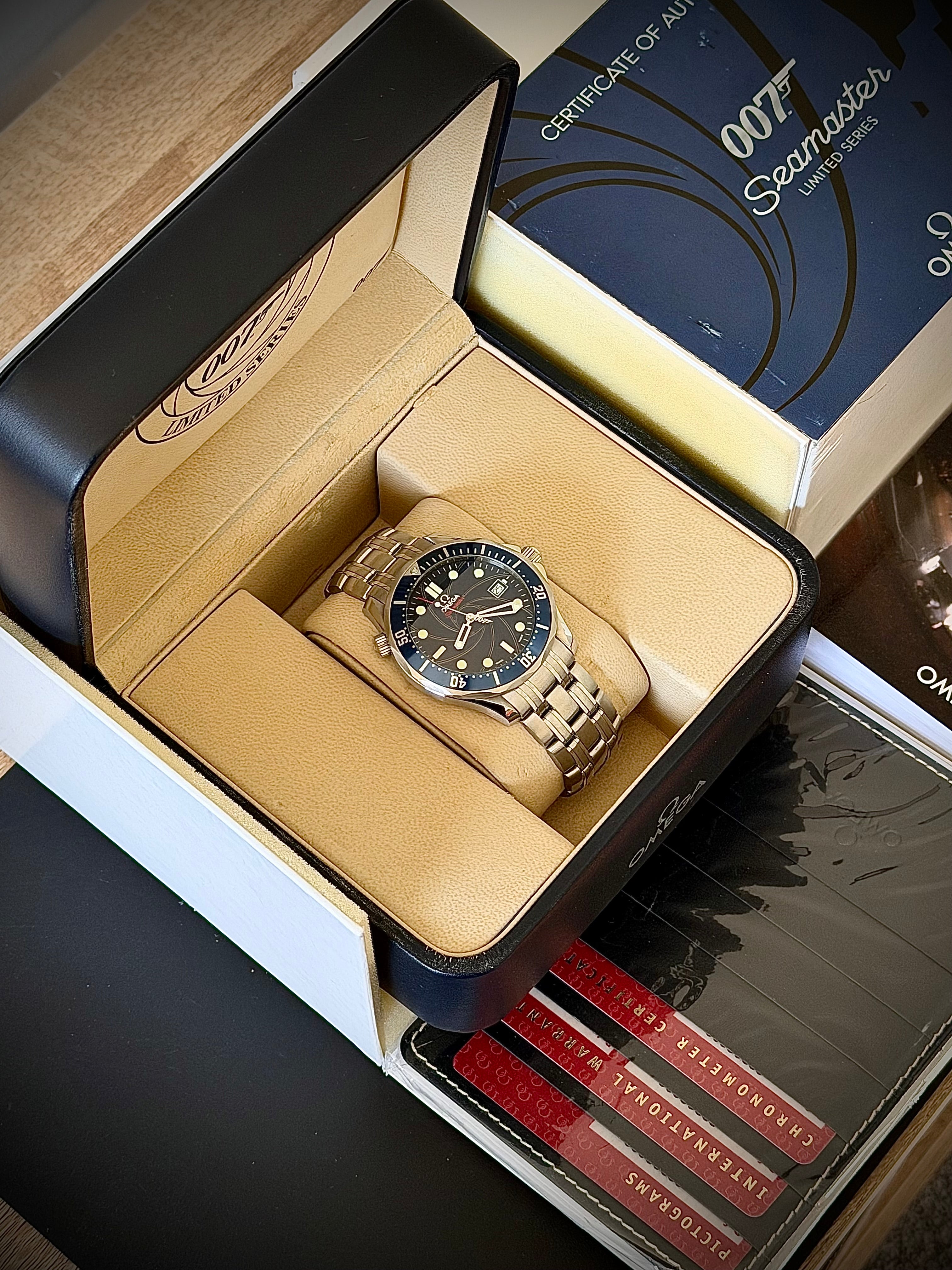 2007 OMEGA SEAMASTER PROFESSIONAL 300M “CASINO ROYALE” 007, 2226.80, FULL SET, INC GST