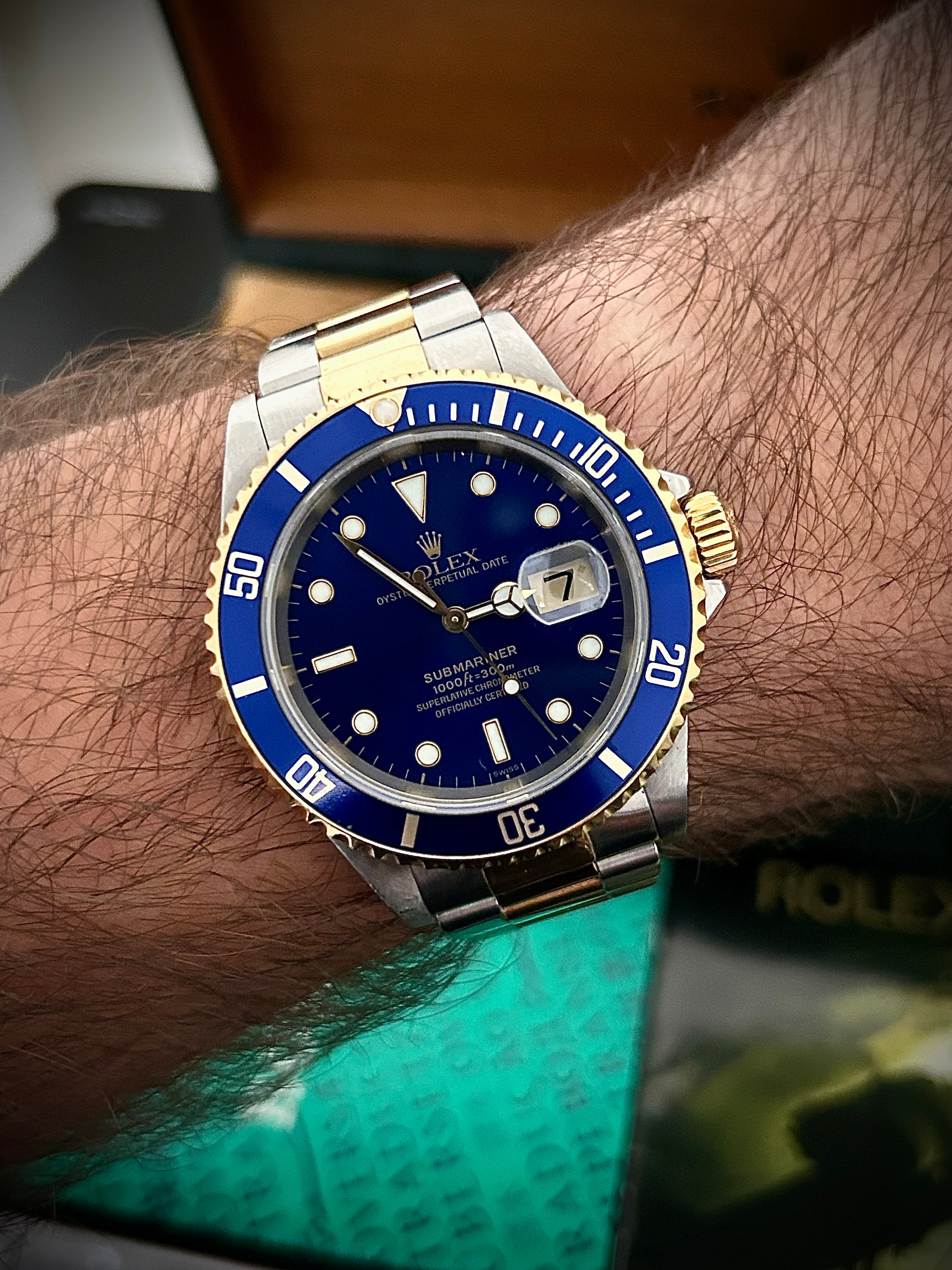 1999 ROLEX SUBMARINER DATE “BLUESY”, SWISS ONLY, FULL SET, INC GST