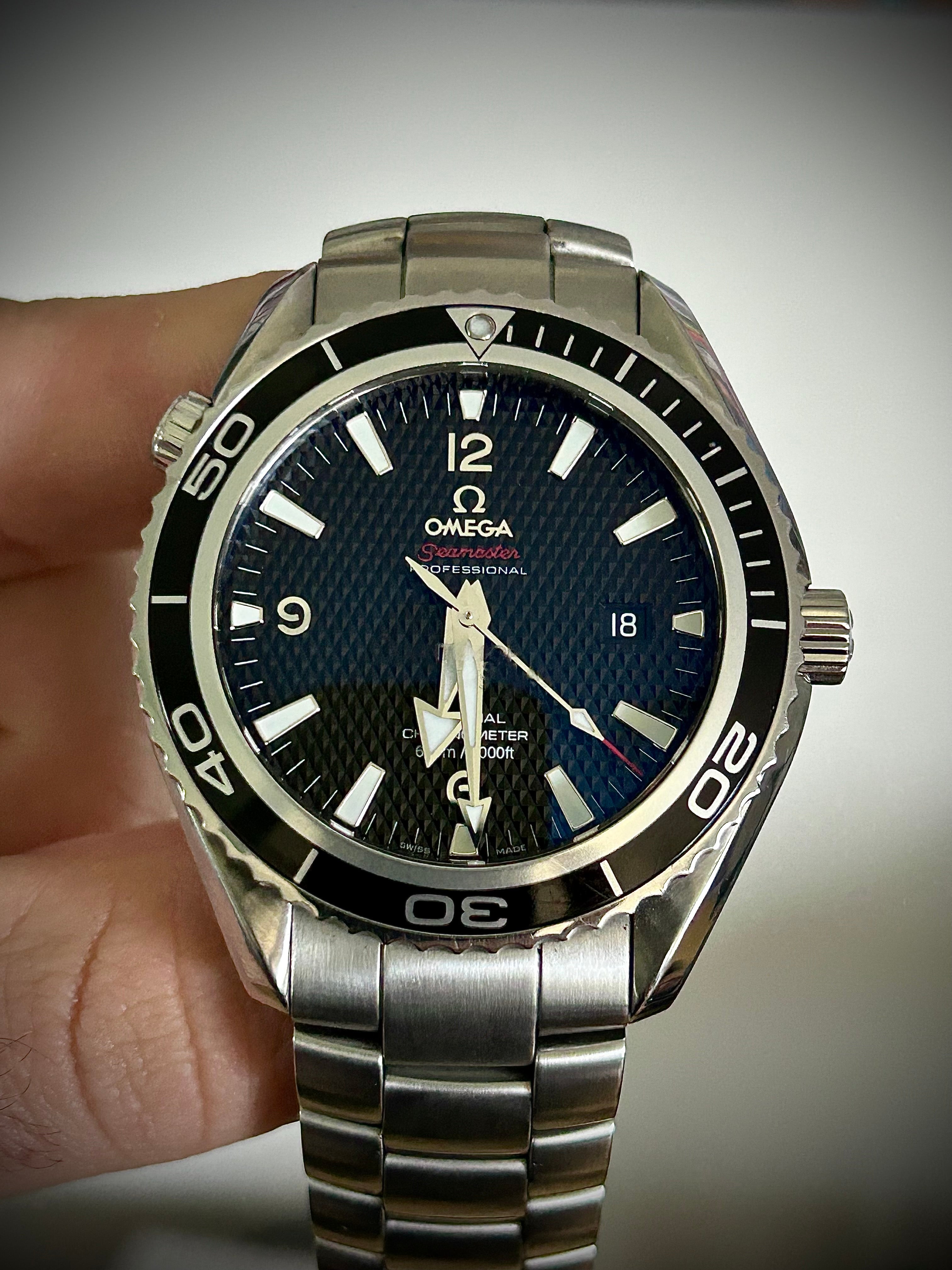 2009 OMEGA PLANET OCEAN 600M, QUANTUM OF SOLACE, 222.30.46.20.01.001, FULL SET