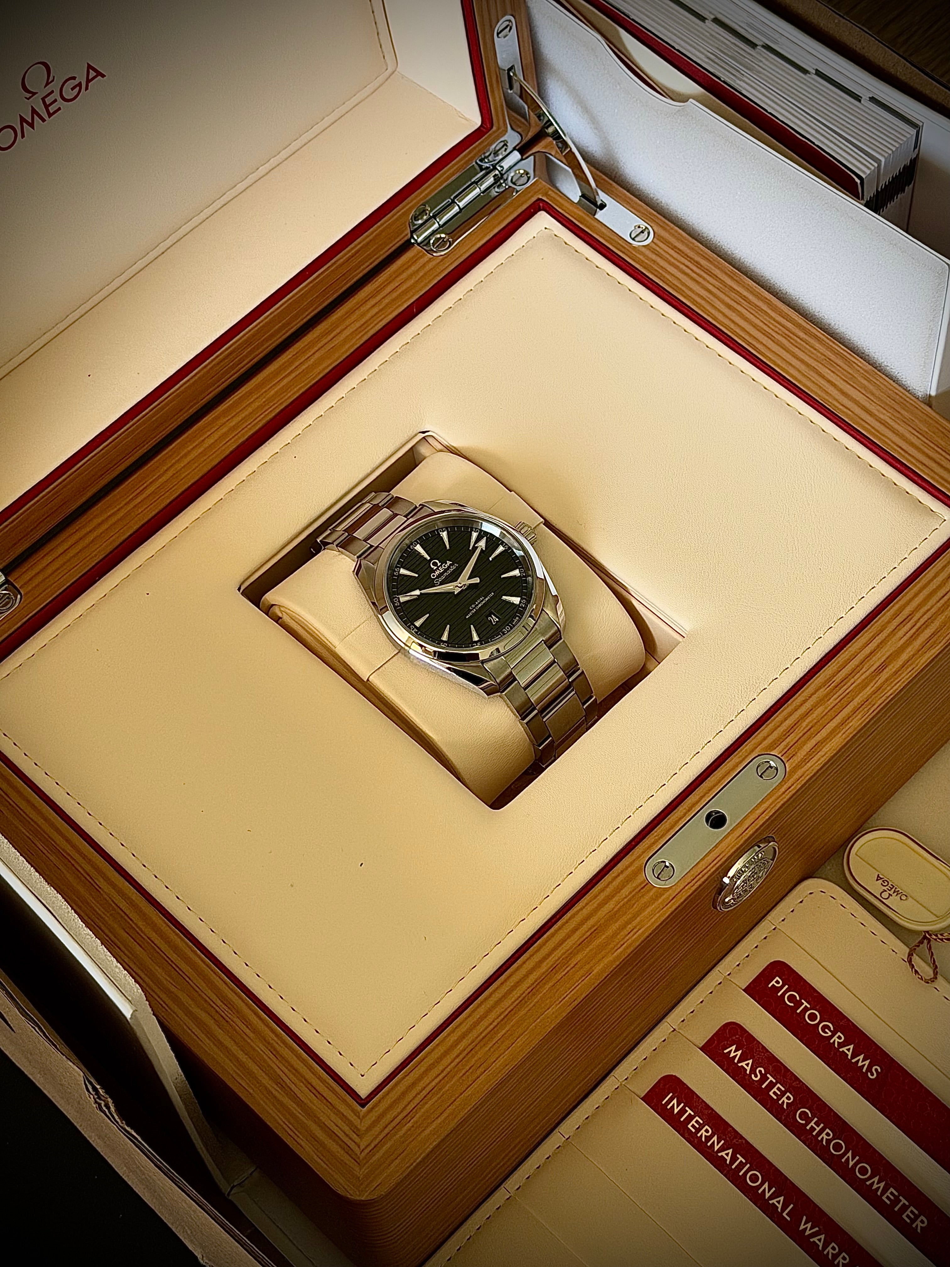 2025 OMEGA AQUA TERRA 150M 38, GREEN DIAL, FULL SET, INC GST