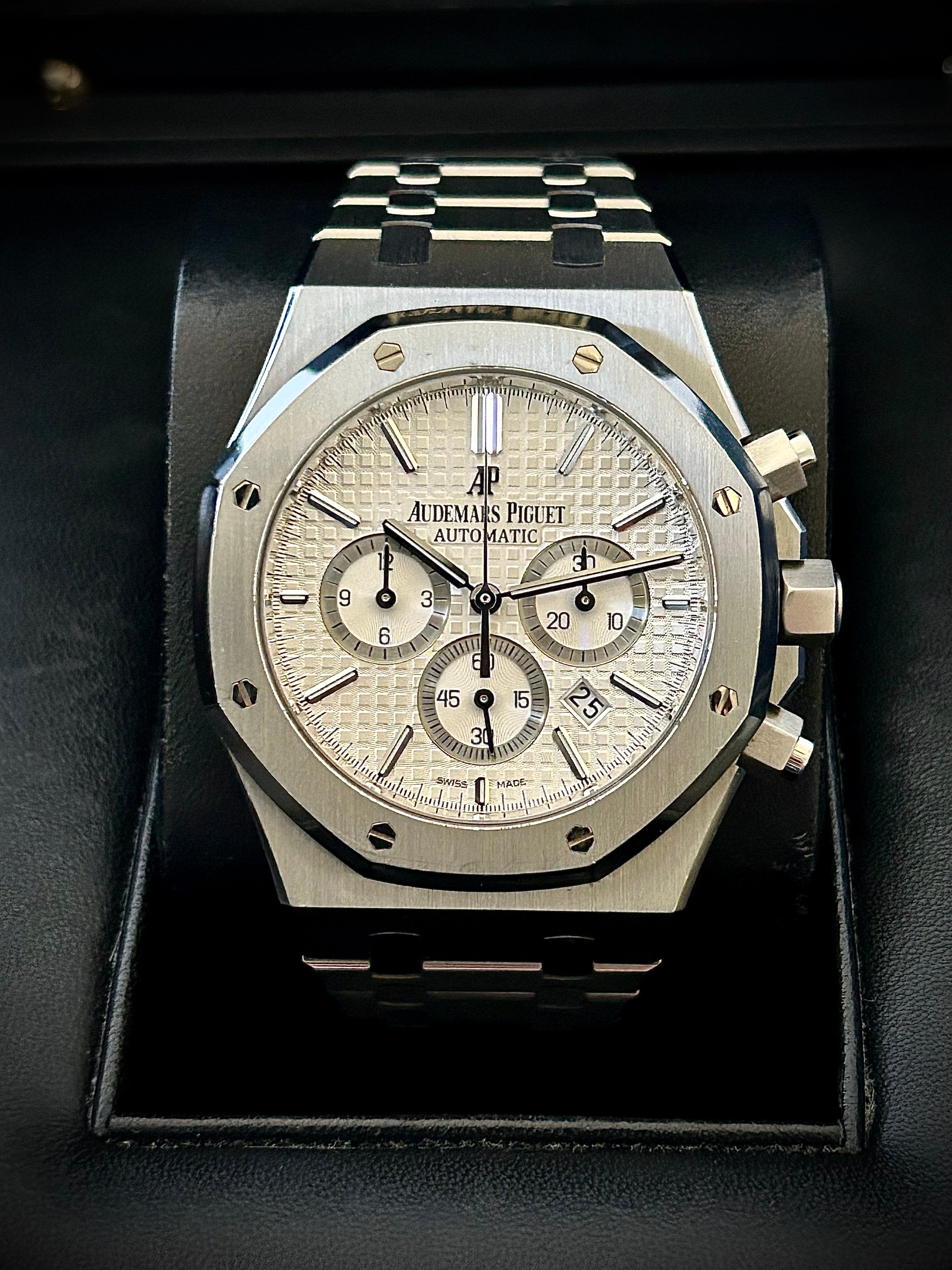 2016 AUDEMARS PIGUET ROYAL OAK CHRONOGRAPH, FULL SET, INC GST