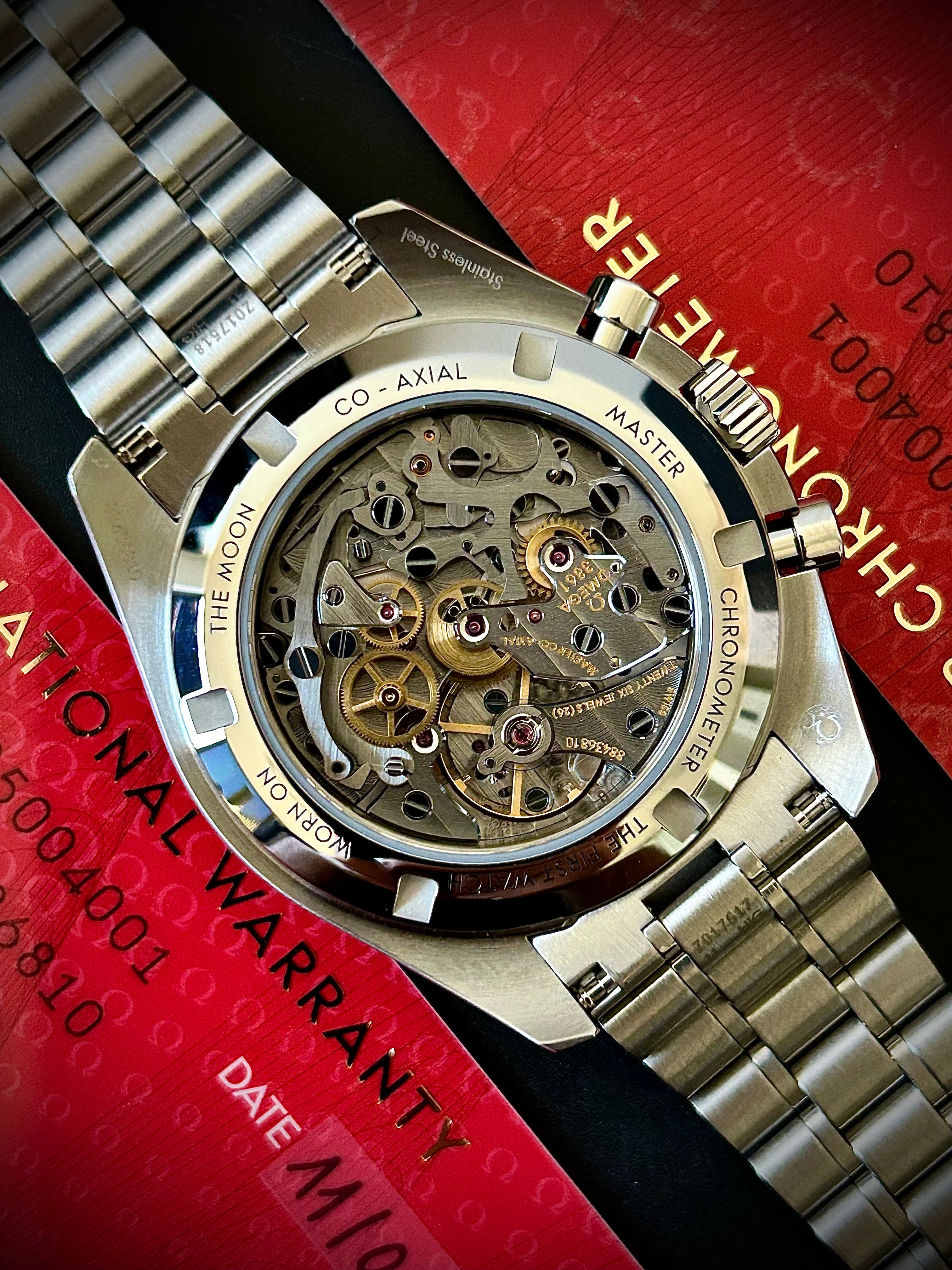 2025 OMEGA SPEEDMASTER WHITE DIAL, FULL SET, INC GST