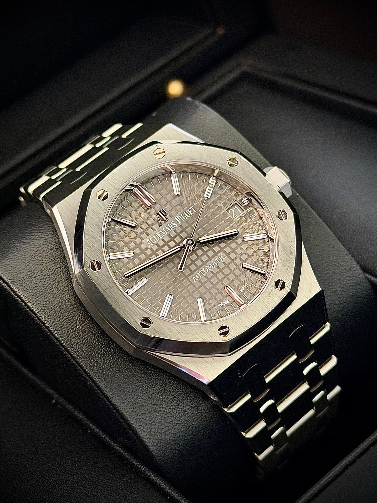 2019 AUDEMARS PIGUET ROYAL OAK 37MM, 15450ST.OO.1256ST.02, GREY DIAL, 2024 SERVICE, BOX & PAPERS, INC GST