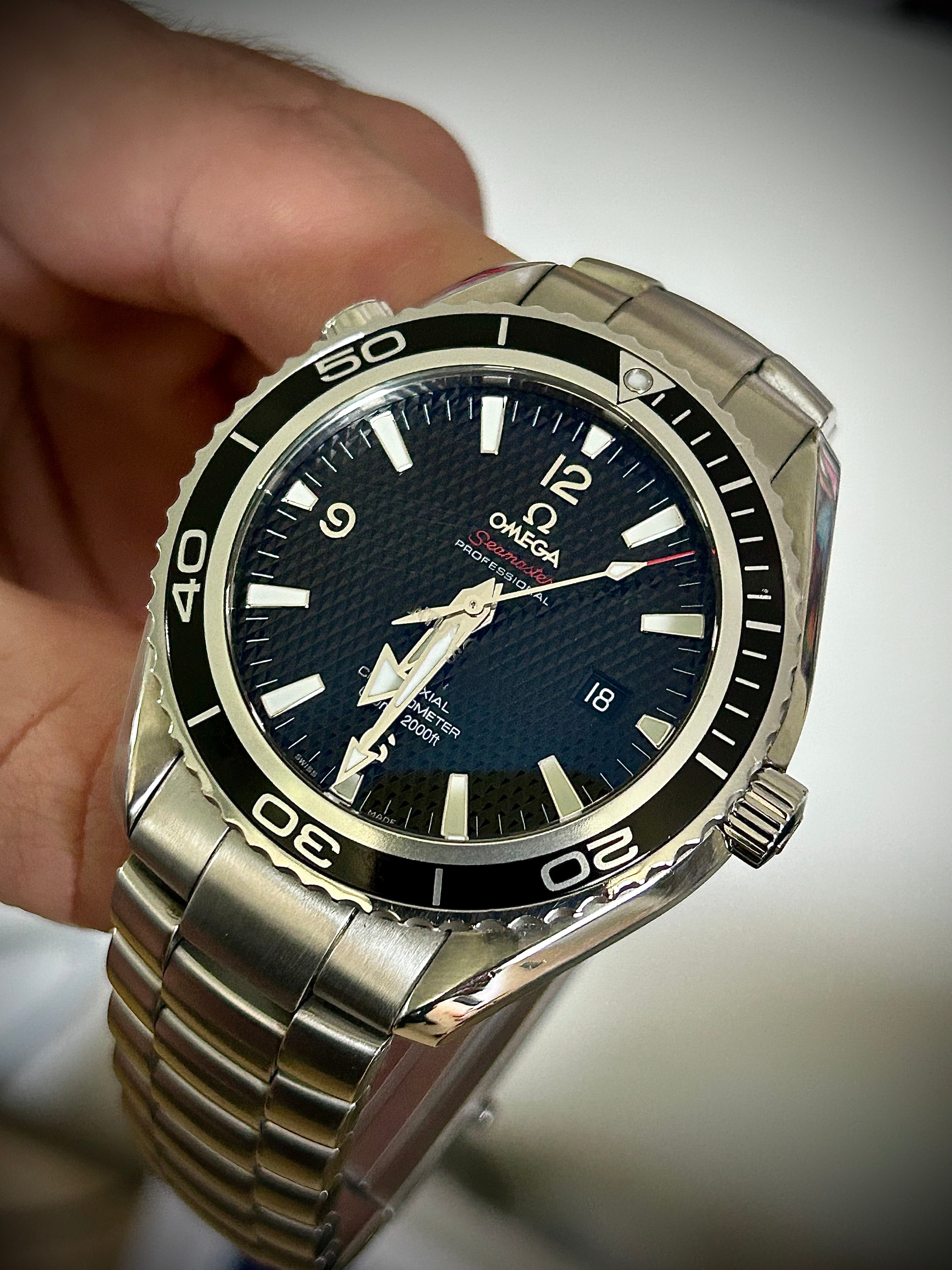 2009 OMEGA PLANET OCEAN 600M, QUANTUM OF SOLACE, 222.30.46.20.01.001, FULL SET