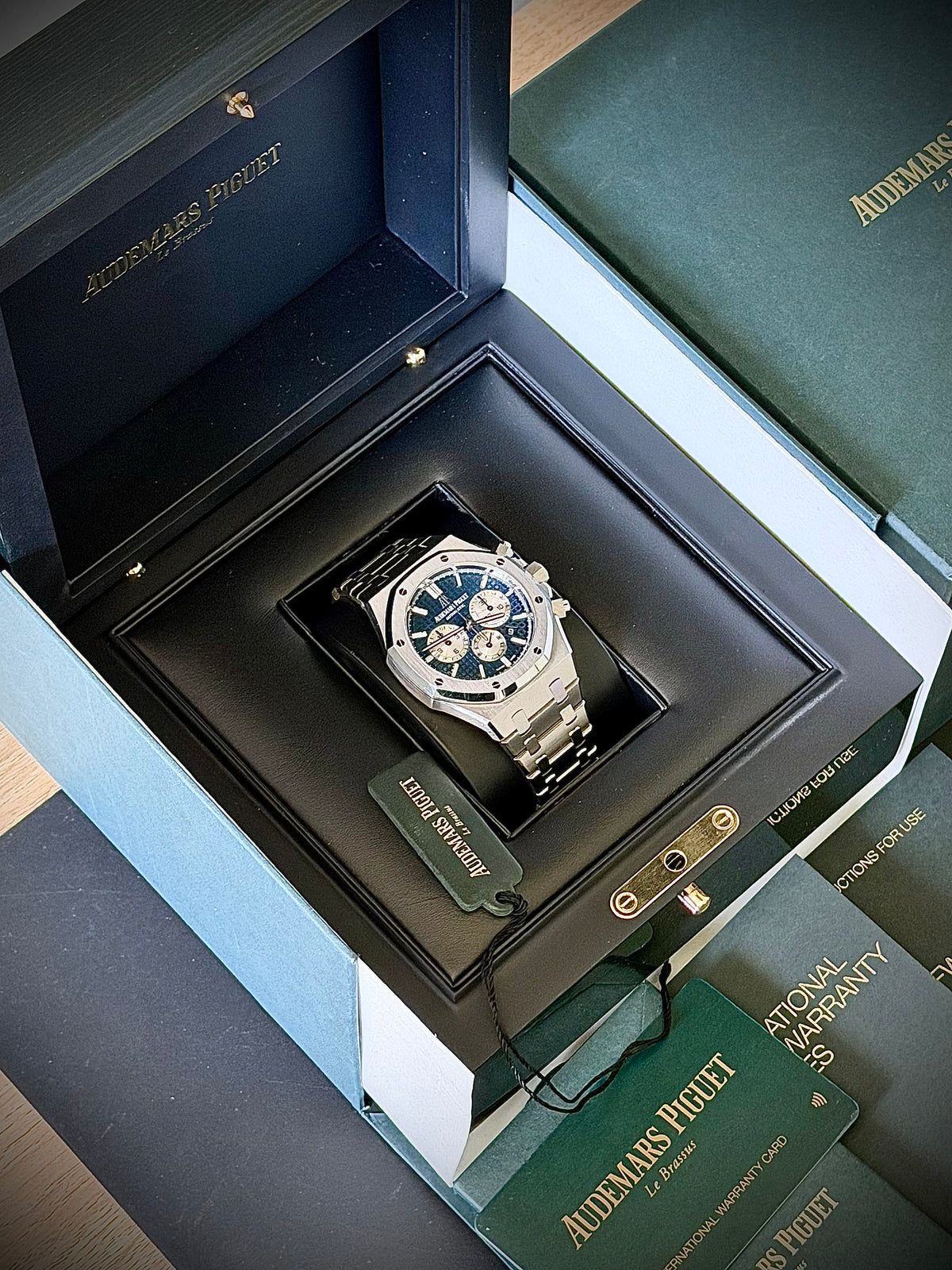 2020 AUDEMARS PIGUET ROYAL OAK SELFWINDING CHRONOGRAPH, 26331ST.OO.1220ST.01, BLUE DIAL, FULL SET, INC GST