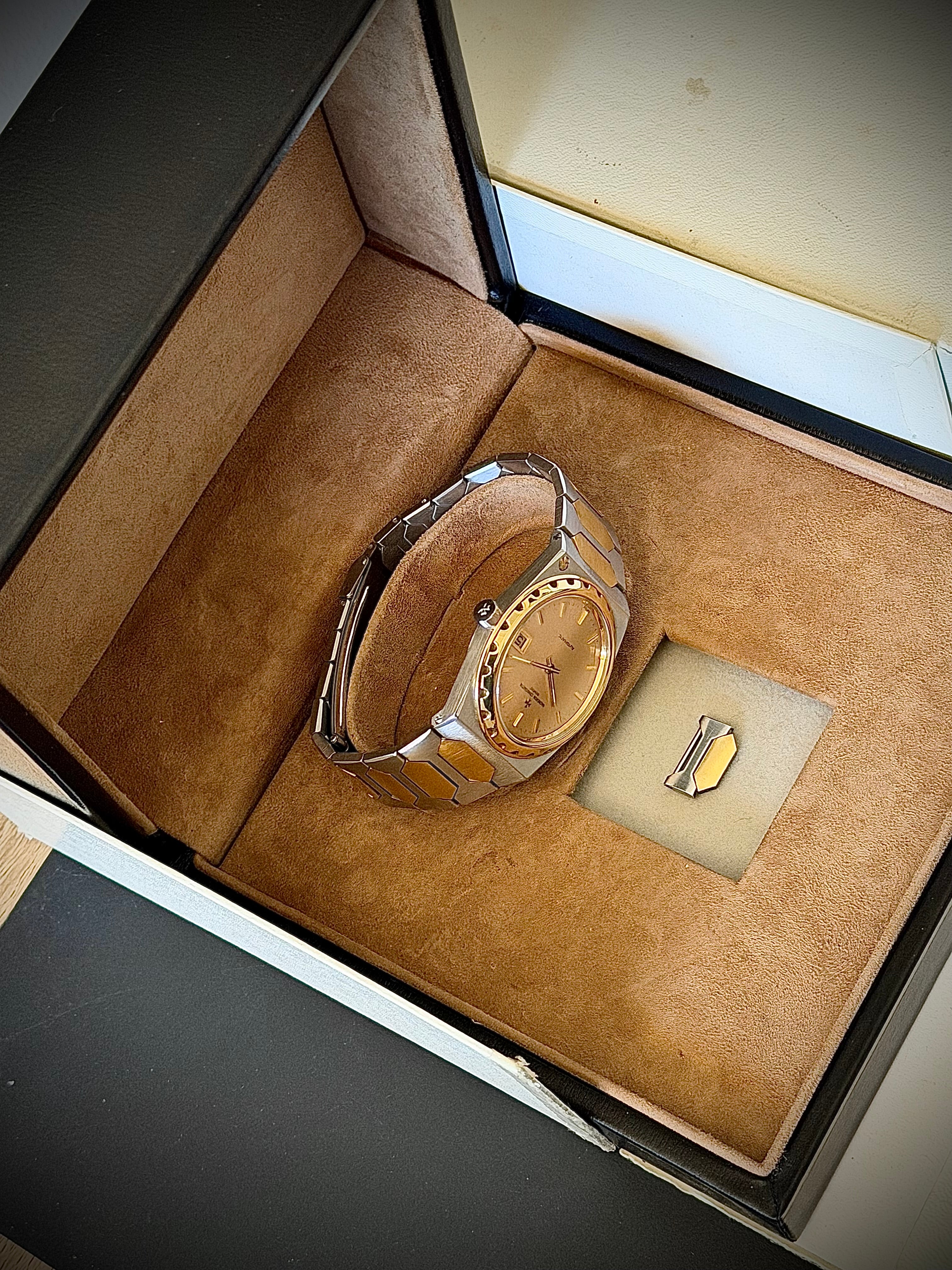 CIRCA 1982 VACHERON CONSTANTIN 222 JUMBO, 44018/411, TWO-TONE, CHAMPAGNE DIAL, LIMITED TO 100, WATCH & BOX, INC GST