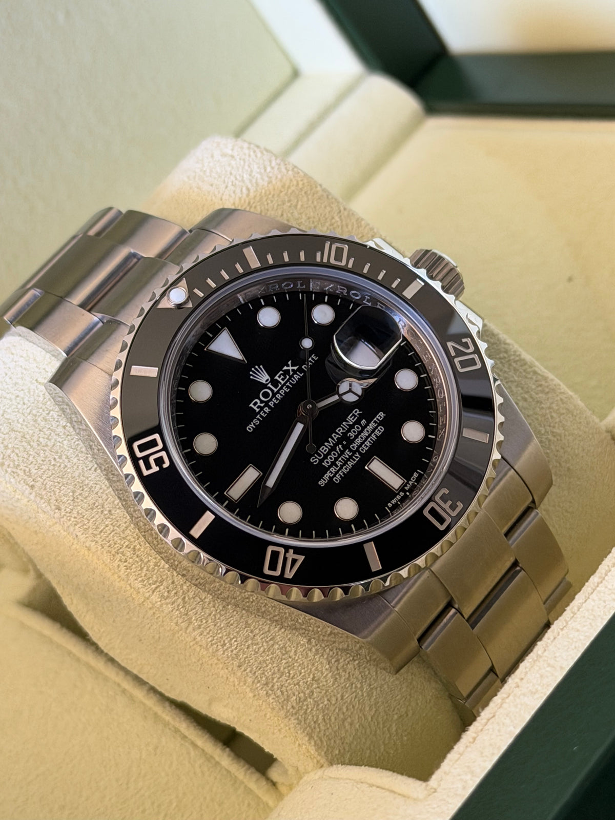 2011 ROLEX SUBMARINER DATE, 116610LN, LIKE NEW UNPOLISHED, ONE OWNER, FULL SET, INC GST