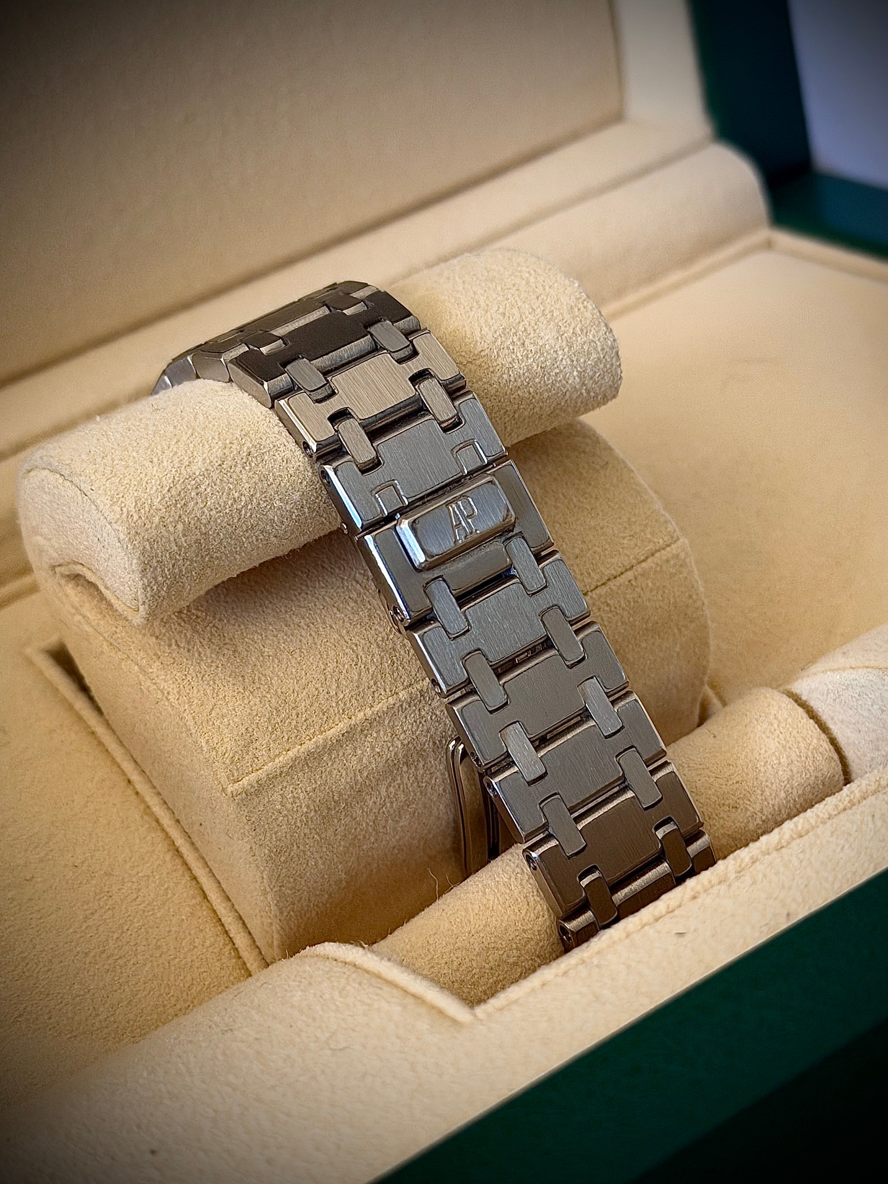 CIRCA 2004 AUDEMARS PIGUET ROYAL OAK 36MM MOONPHASE MK2, 25594ST, WATCH ONLY, INC GST