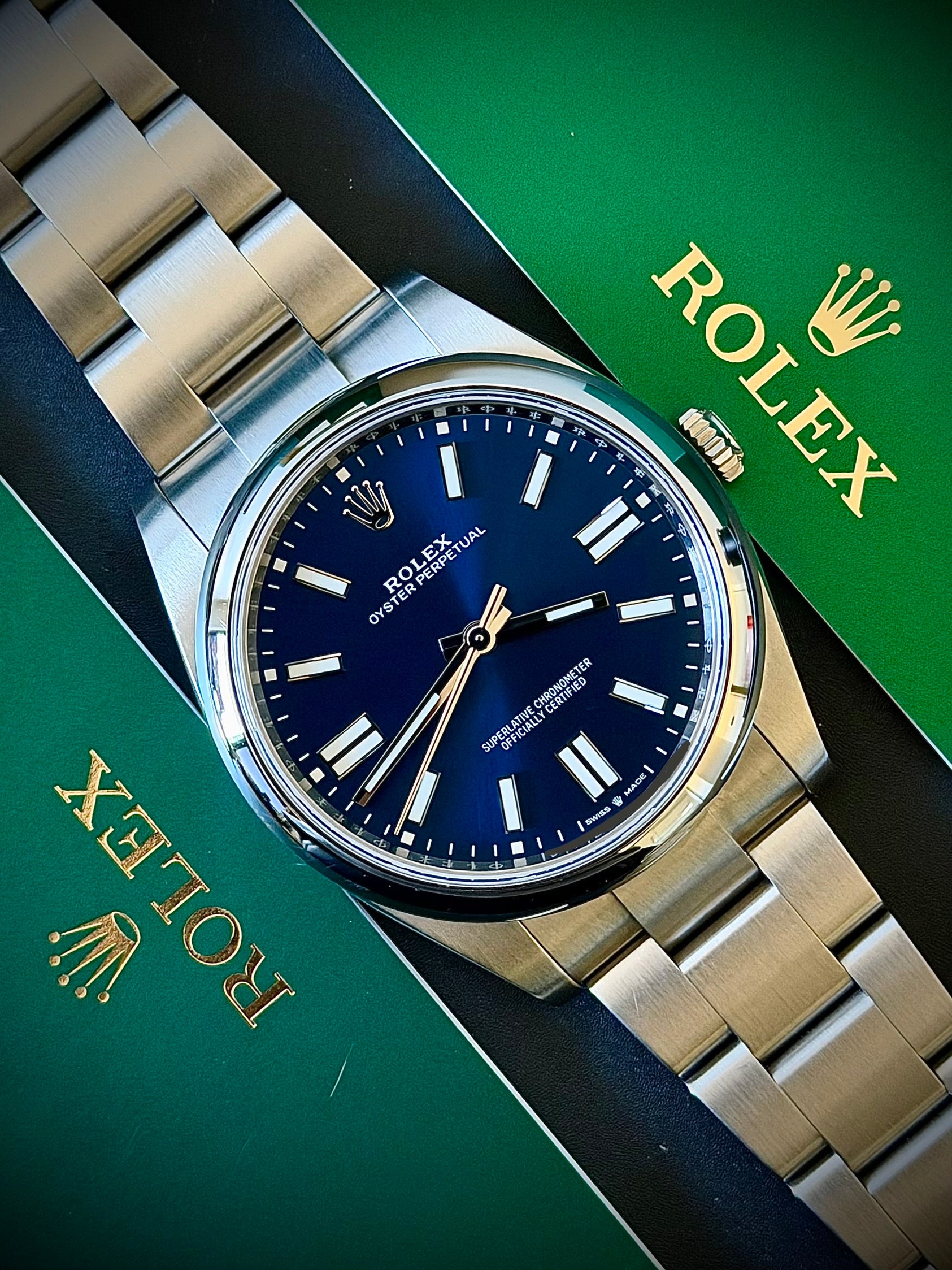 2025 ROLEX OYSTER PERPETUAL 41, 124300, SUNRAY BLUE DIAL, FULL SET, NEAR MINT, INC GST