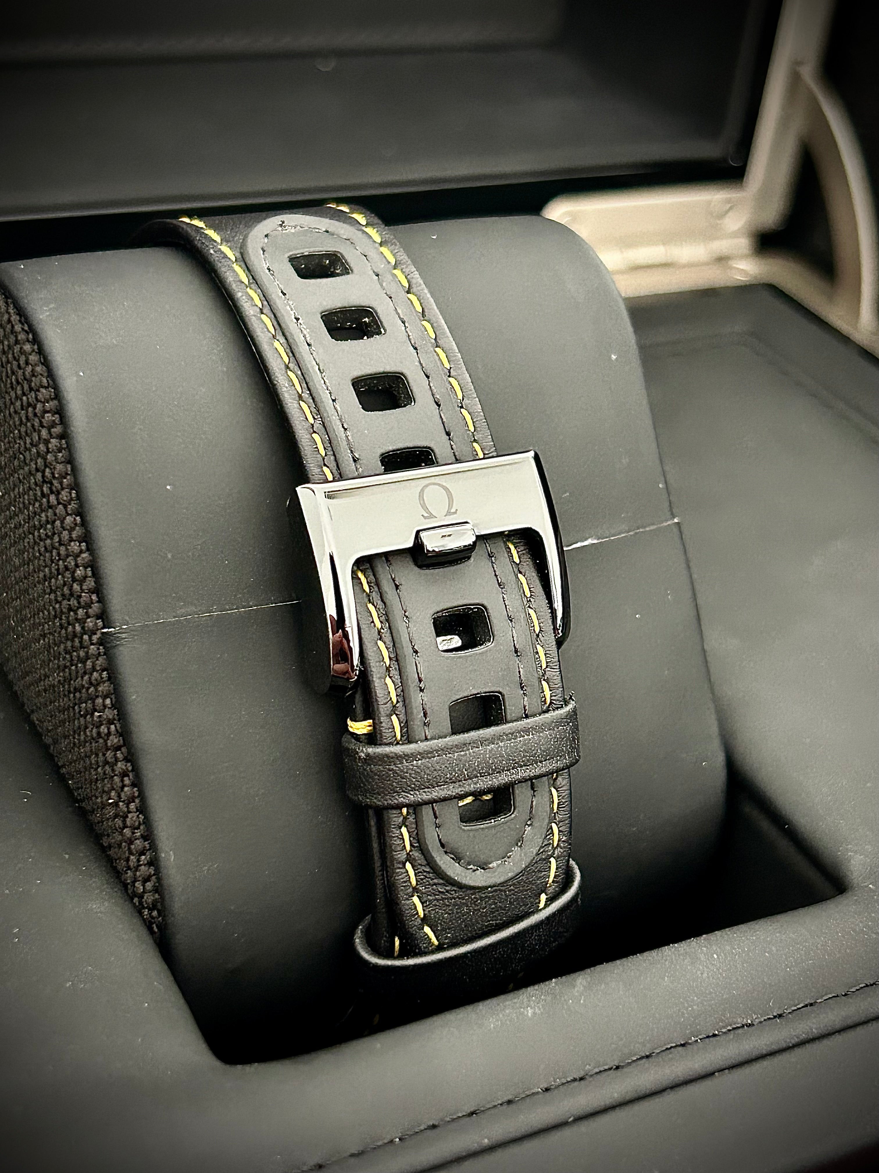 2020 OMEGA SPEEDMASTER APOLLO 8 DARK SIDE OF THE MOON, FULL SET, INC GST