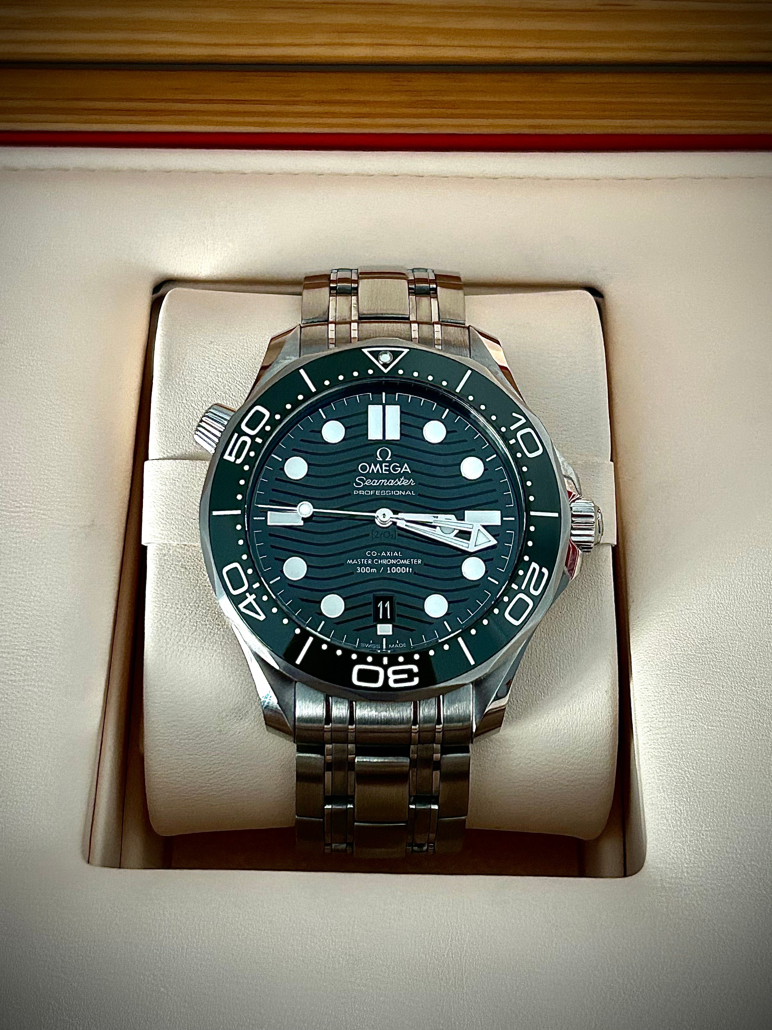 2023 Omega Seamaster 300m Co-Axial “Seaweed”