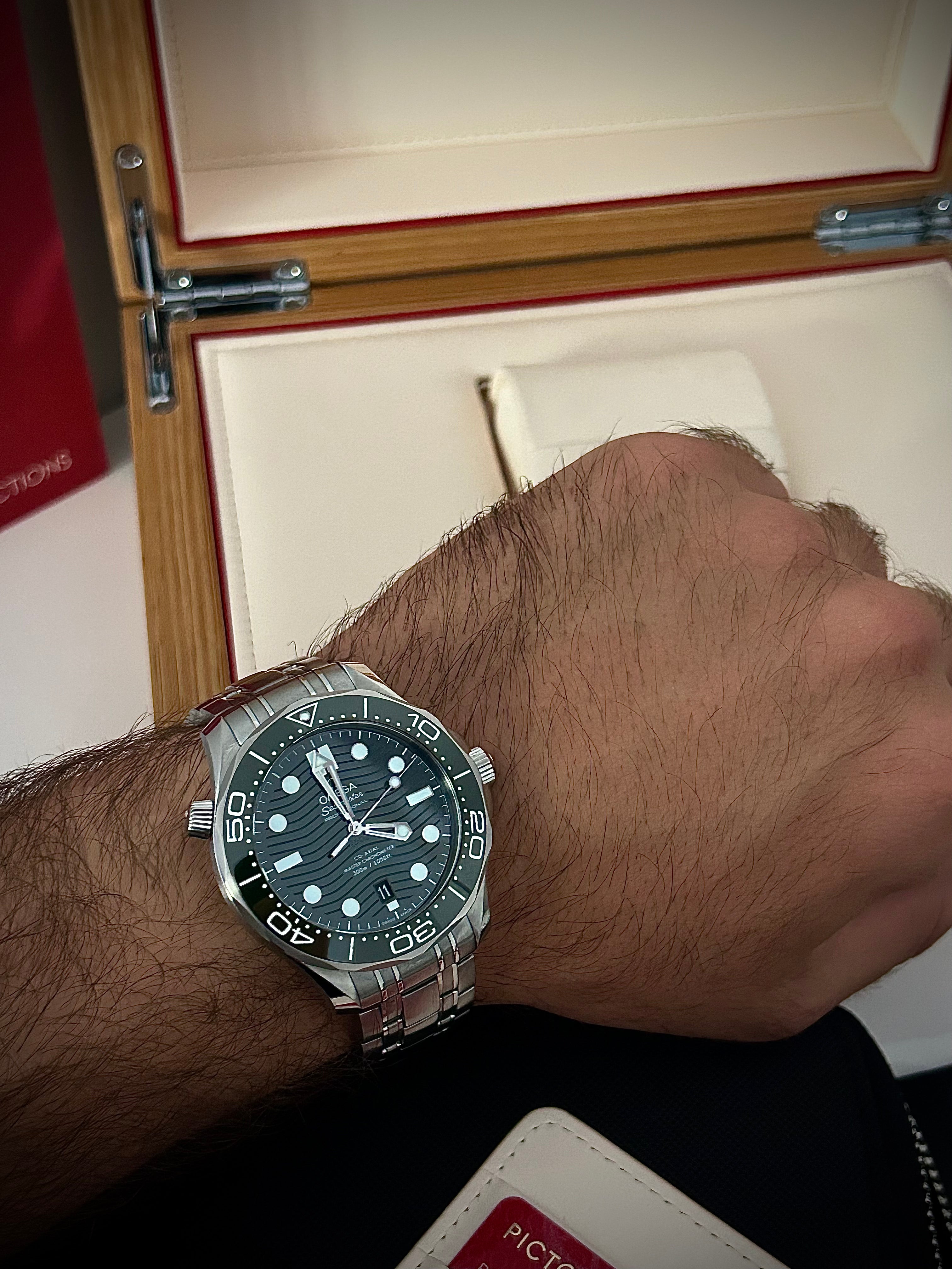 2023 Omega Seamaster 300m Co-Axial “Seaweed”