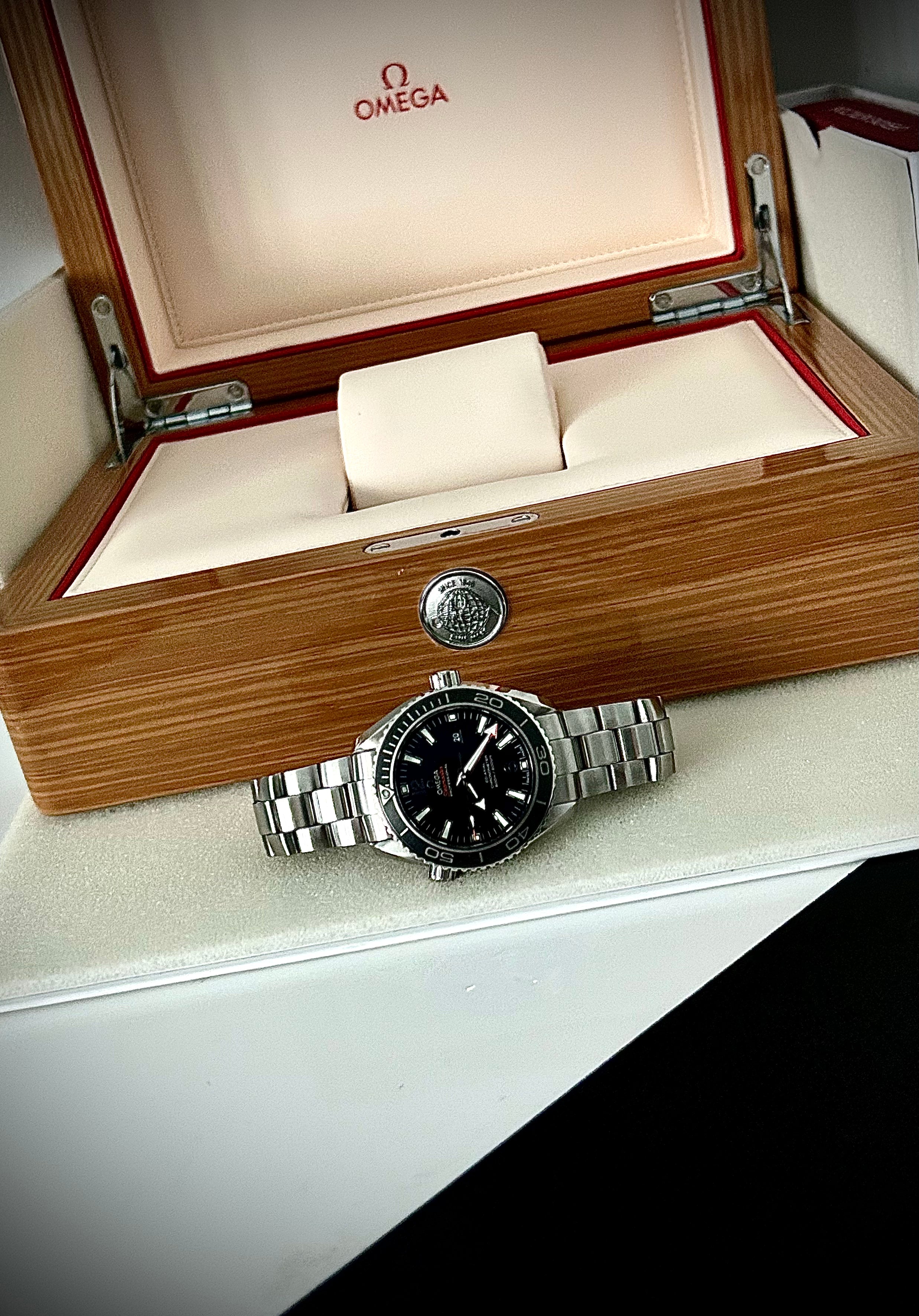 2012 OMEGA SEAMASTER PLANET OCEAN 600M, 37.5MM, BOX AND BOOKLETS